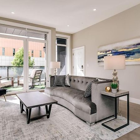 Stunning Duplex Condo #1 - Downtown River North Чикаго Экстерьер фото